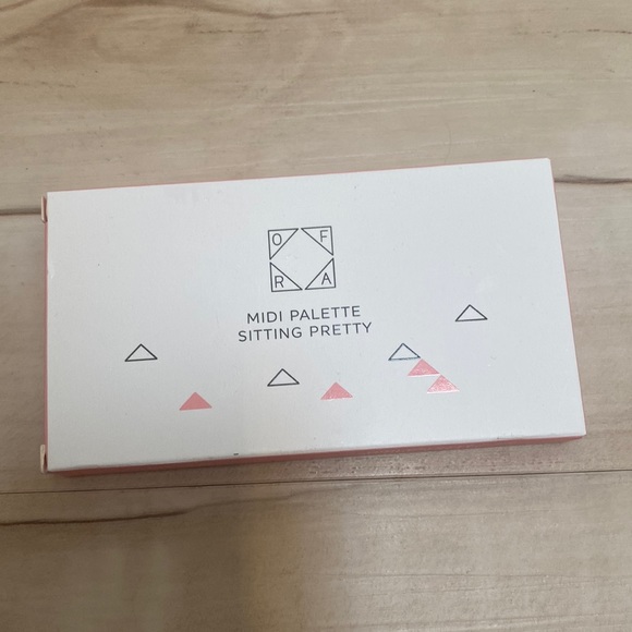 NEW OFRA Midi Palette Sitting Pretty Blush - Picture 3 of 5